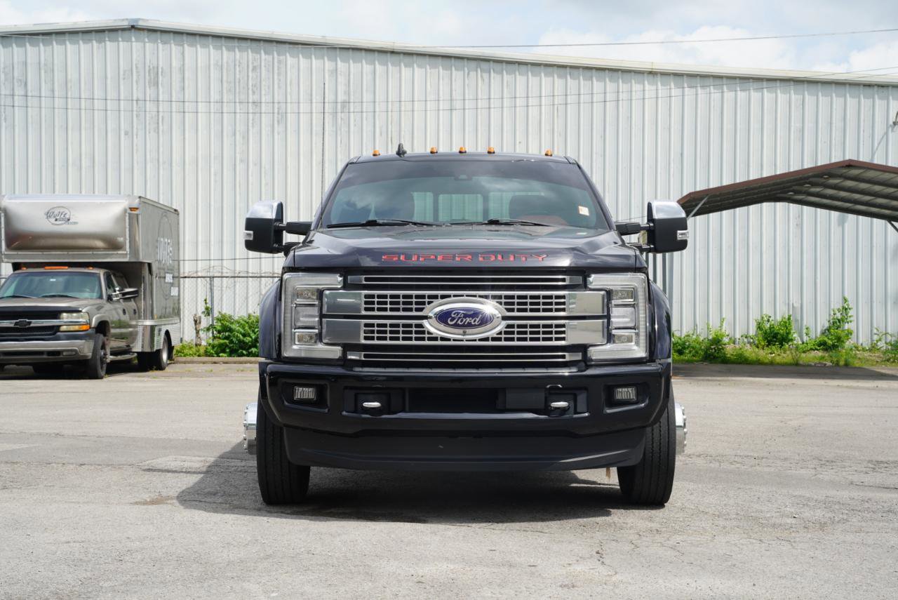 Used 2019 Ford F450 Platinum w/ Platinum Ultimate Package AWD/4WD image 2