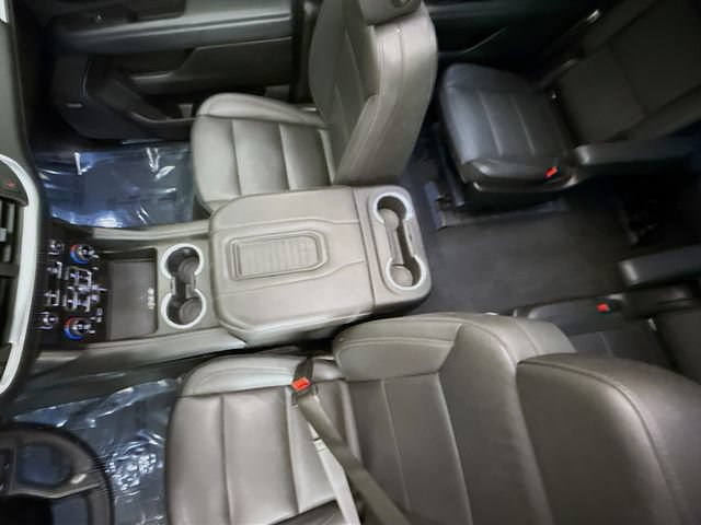 Used 2022 Chevrolet Tahoe Z71 w/ Luxury Package AWD/4WD image 23