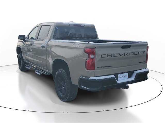 Certified 2023 Chevrolet Silverado 1500 Custom Trail Boss w/ LPO, Dark Essentials Package image 3