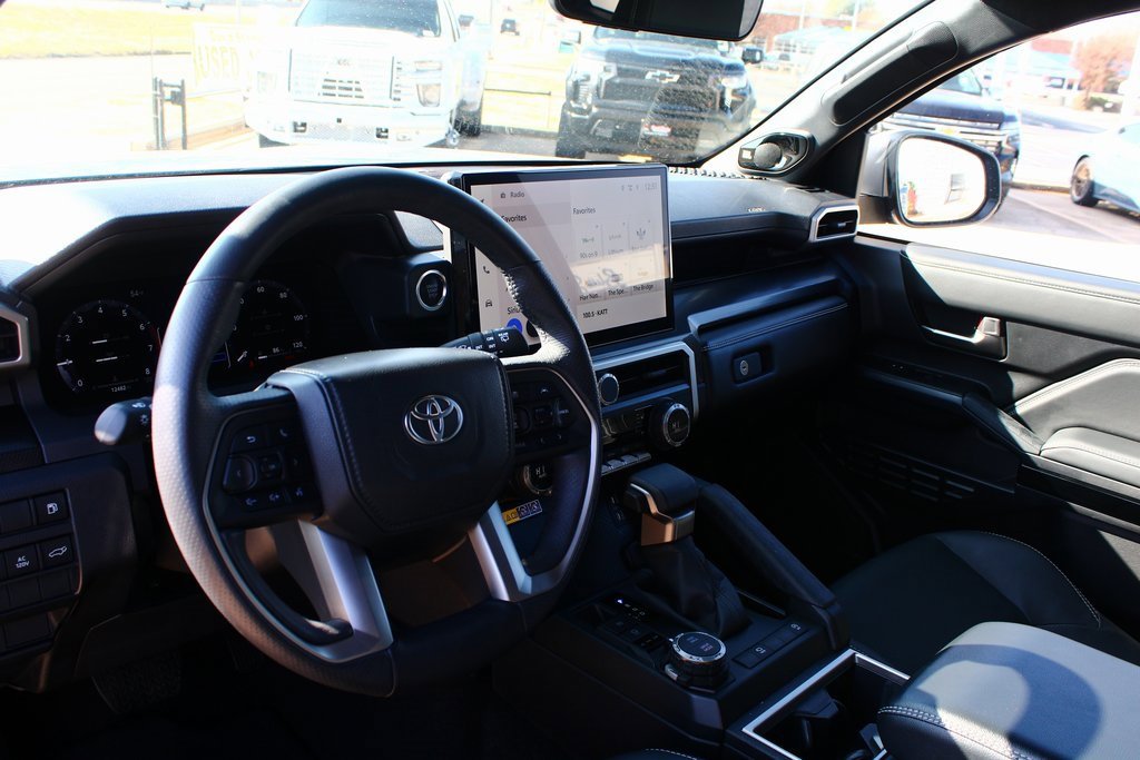 Used 2025 Toyota 4Runner Limited image 2