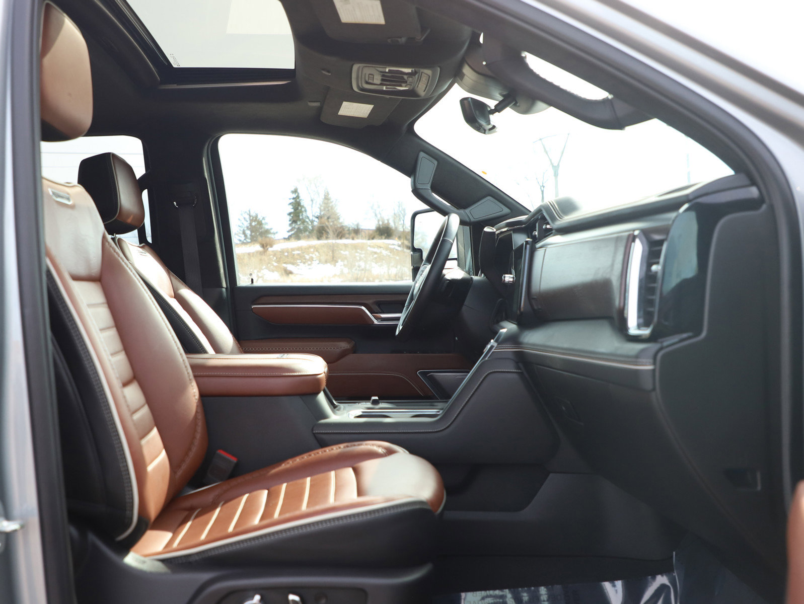 Used 2025 GMC Sierra 2500 Denali Ultimate image 11