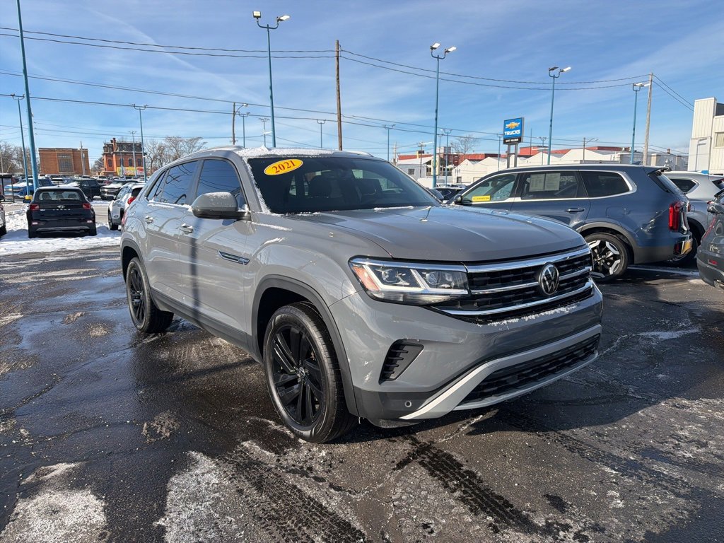 Used 2021 Volkswagen Atlas Cross Sport SE w/ Panoramic Sunroof Package