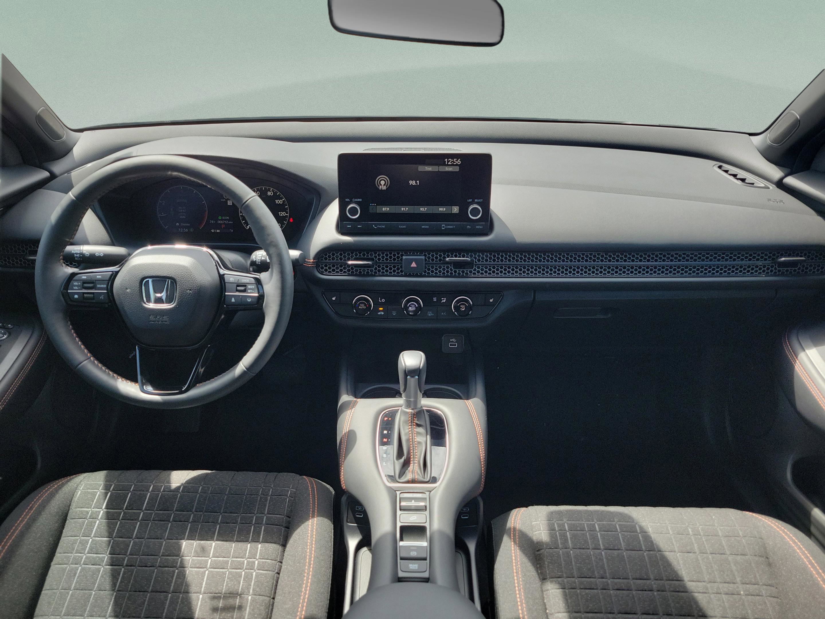 Used 2024 Honda HR-V Sport image 11