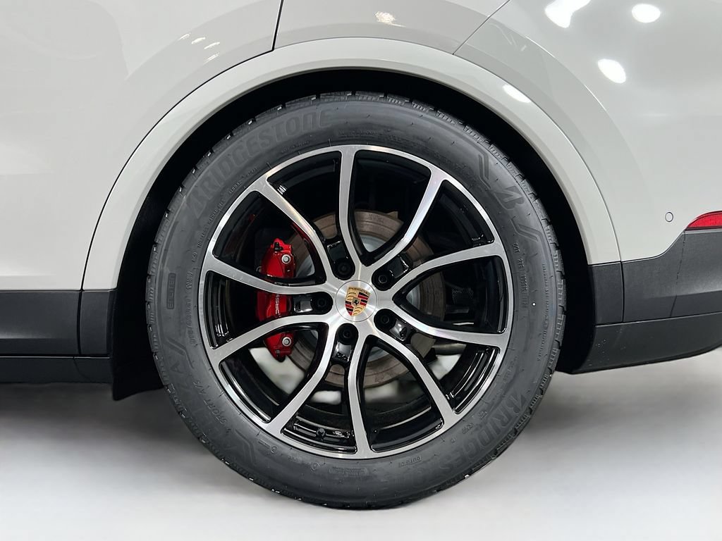 New 2026 Porsche Cayenne S AWD/4WD image 33