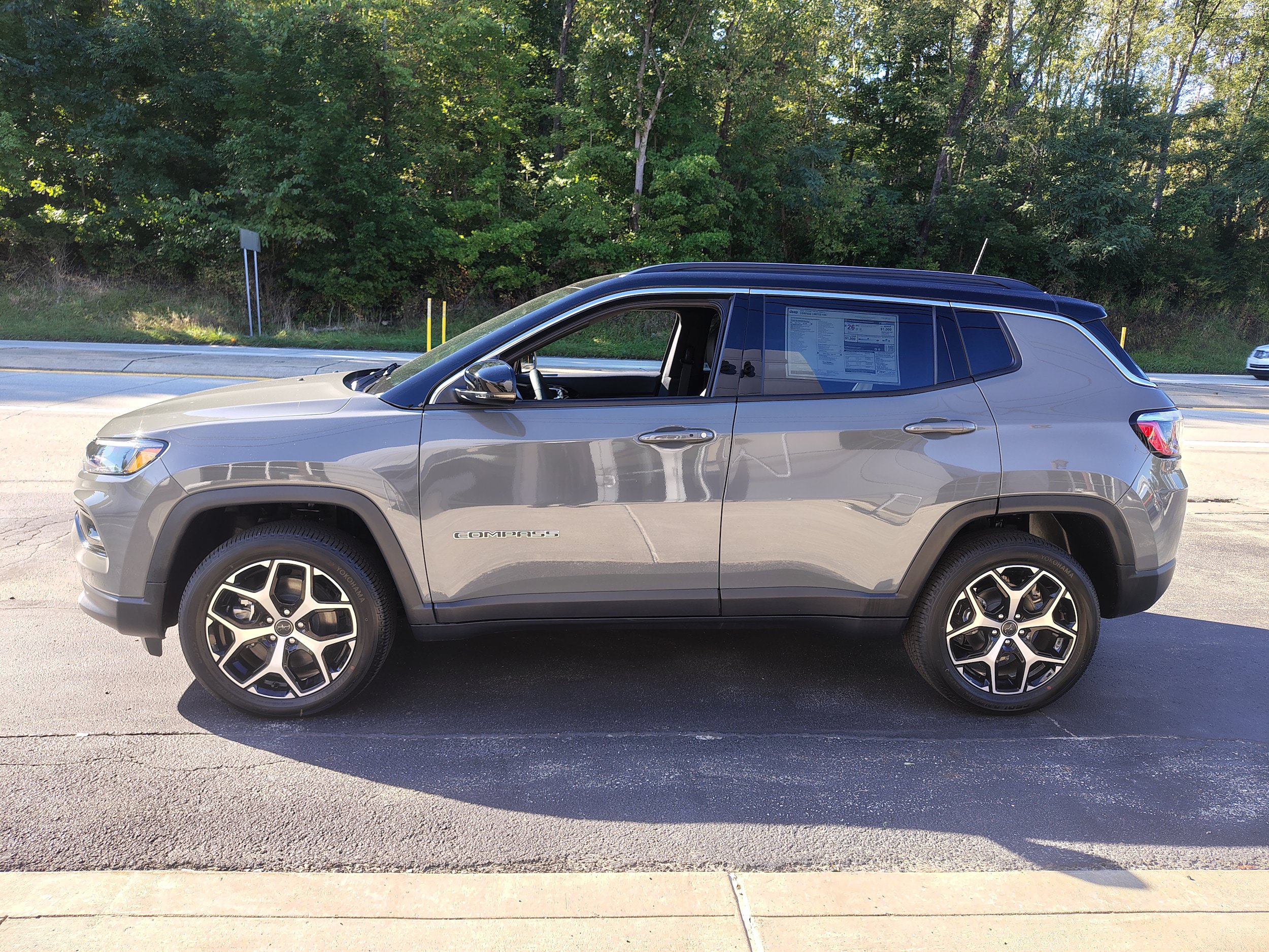 New 2026 Jeep Compass Limited AWD/4WD image 6