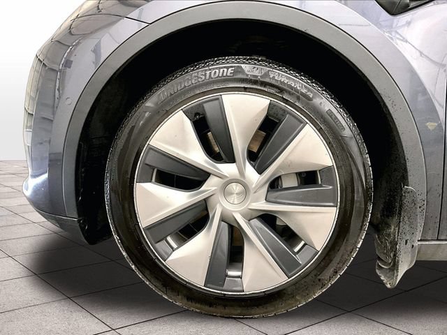 Used 2022 Tesla Model Y Long Range AWD/4WD image 8