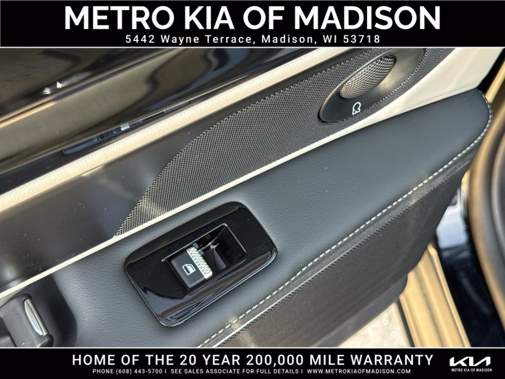 Used 2024 Lincoln Nautilus Premier w/ Equipment Group 102A AWD/4WD image 36