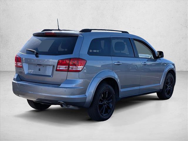 Used 2020 Dodge Journey SE w/ SE Popular Equipment Group image 5