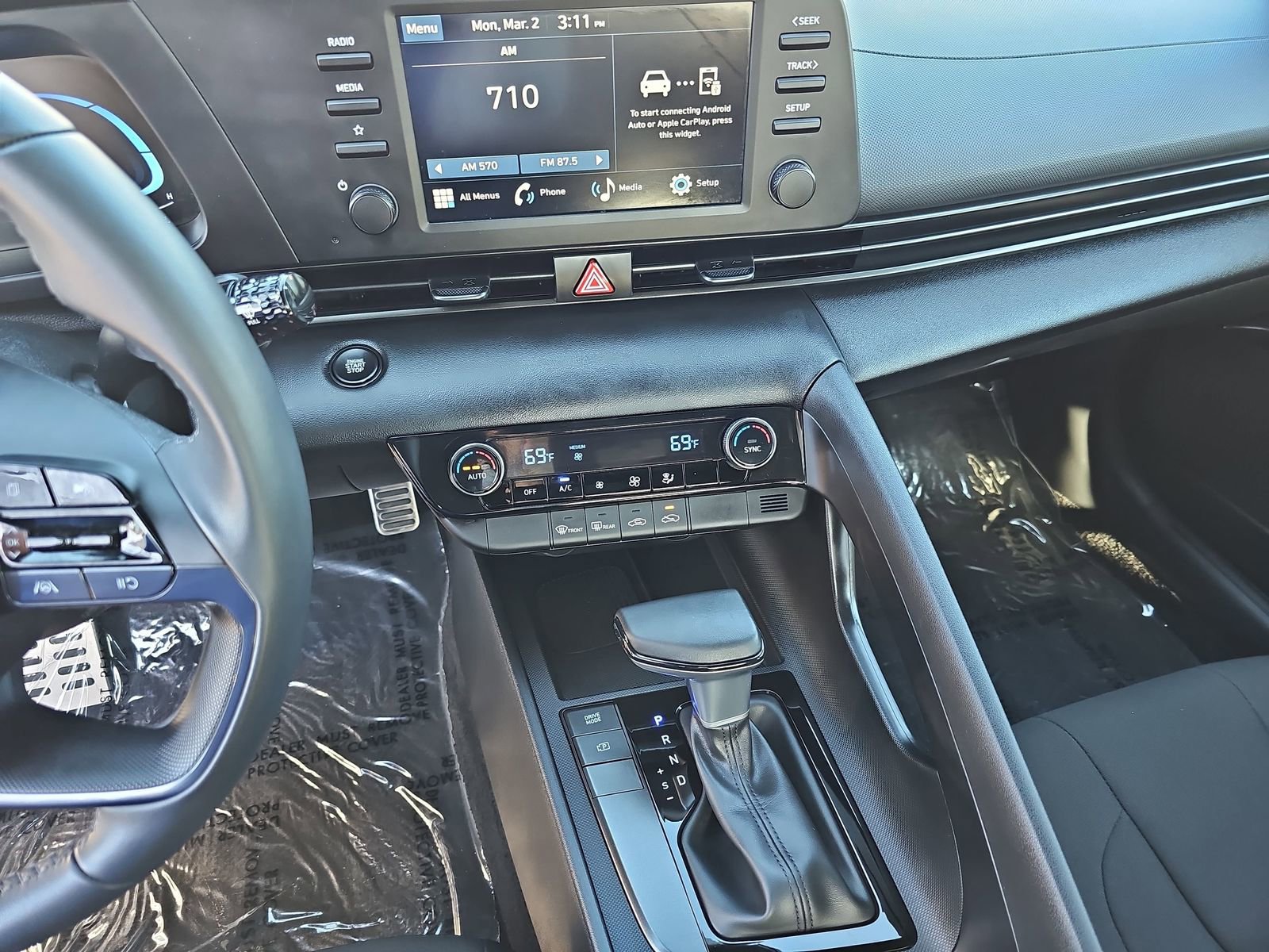 Certified 2025 Hyundai Elantra Sport image 21