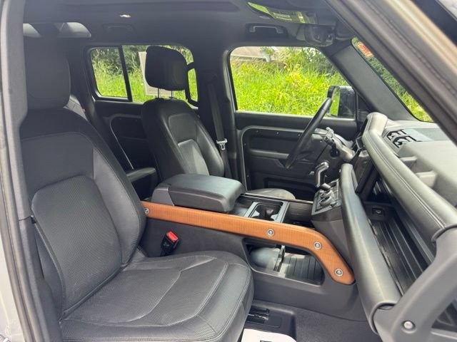 Certified 2023 Land Rover Defender 110 X-Dynamic SE AWD/4WD image 20