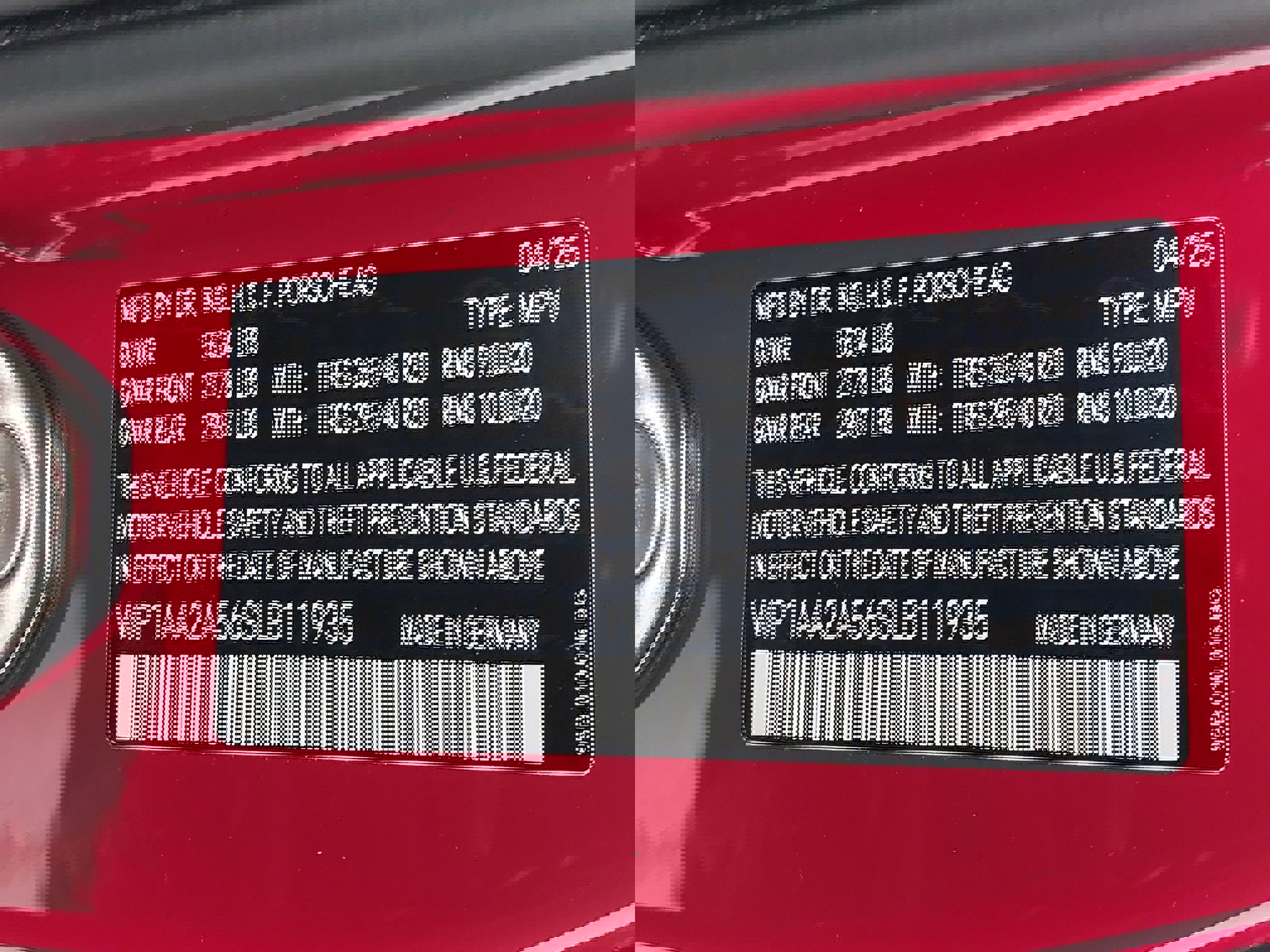 Certified 2025 Porsche Macan image 38