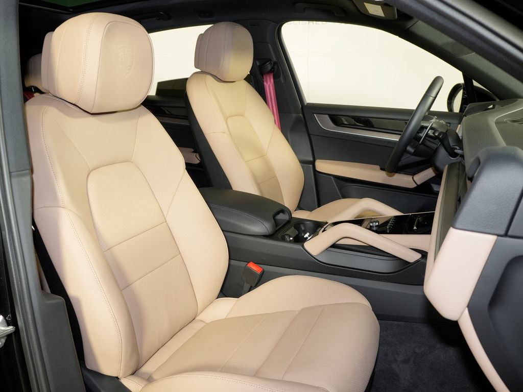 Certified 2026 Porsche Cayenne S w/ Premium Package Plus AWD/4WD image 42