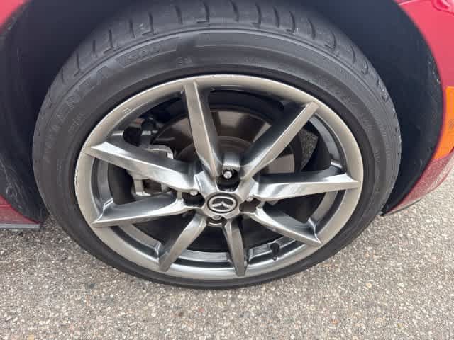 Used 2023 MAZDA MX-5 Miata Grand Touring RWD image 12