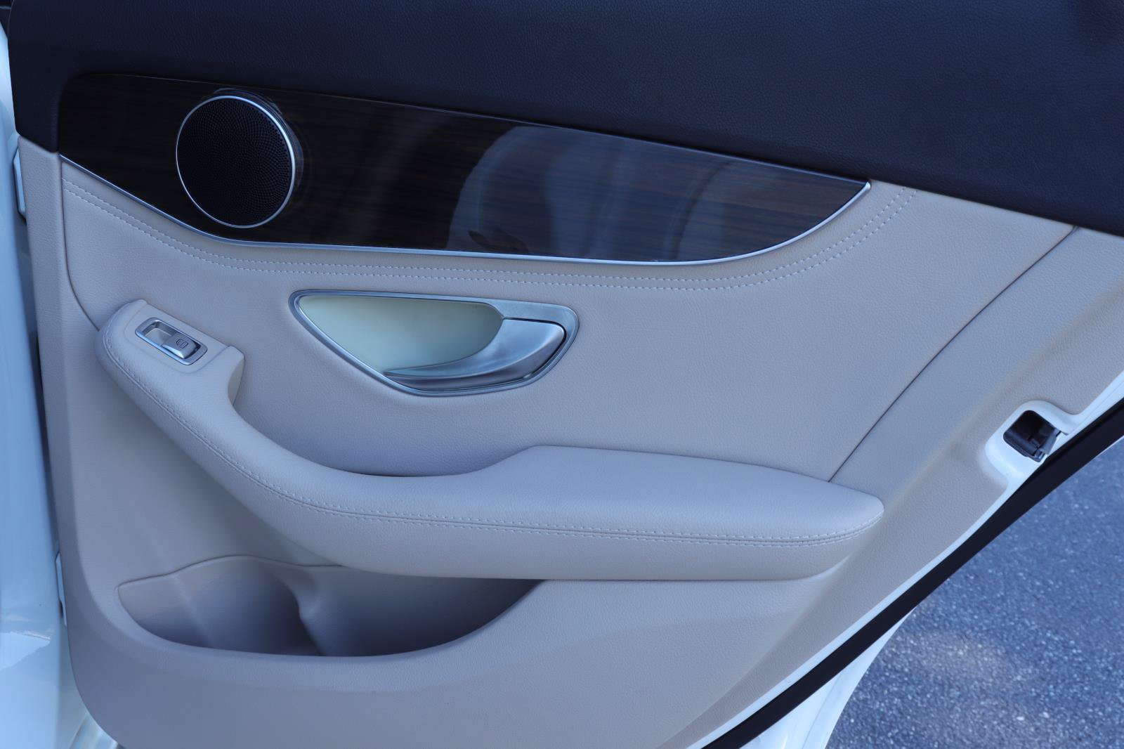 Used 2016 Mercedes-Benz C 300 Sedan image 16