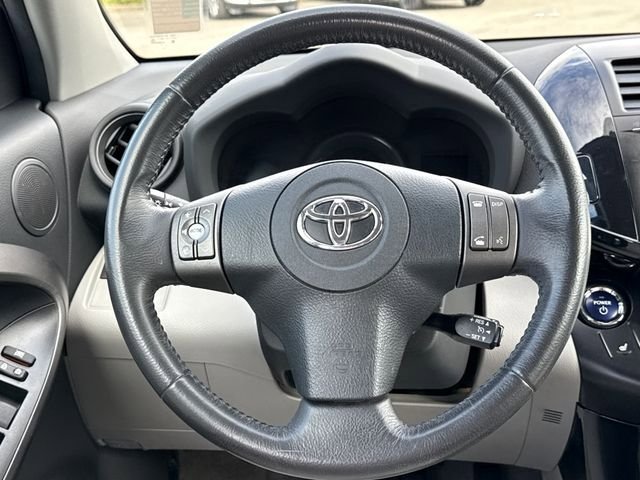 Used 2014 Toyota RAV4 EV FWD image 13