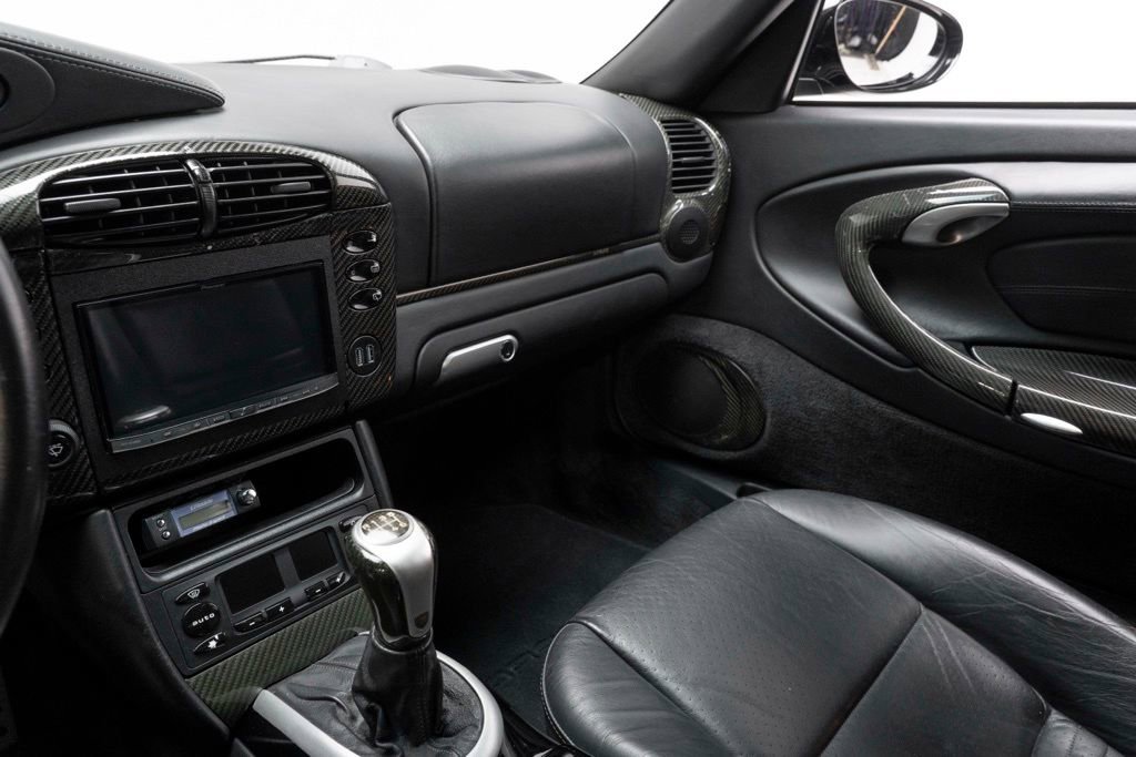Used 2001 Porsche 911 Turbo image 36