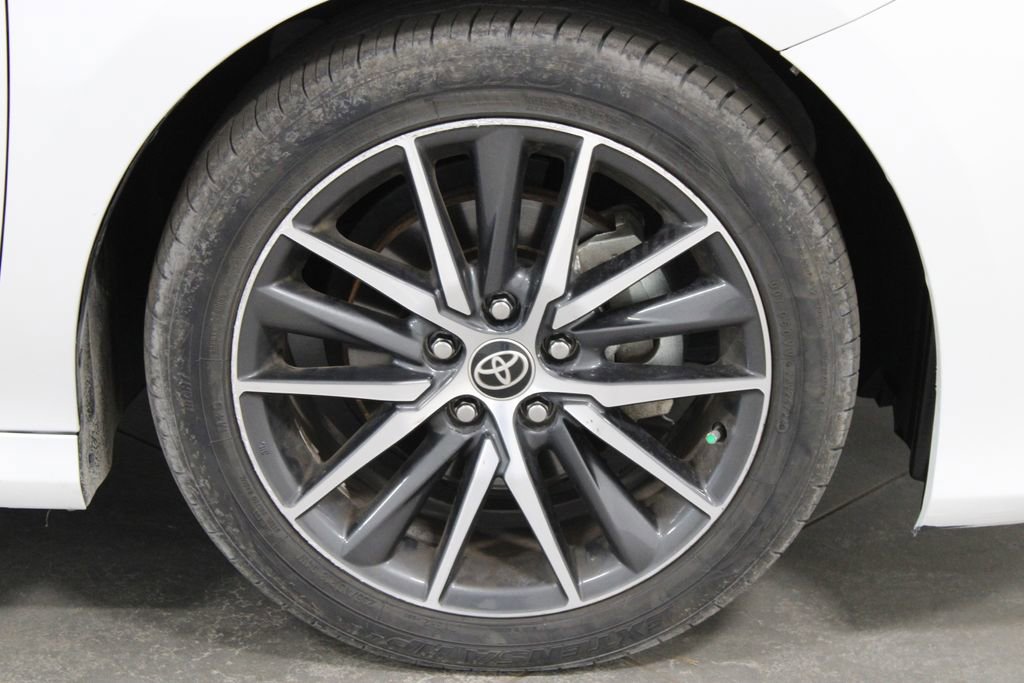 Used 2023 Toyota Camry XLE image 12