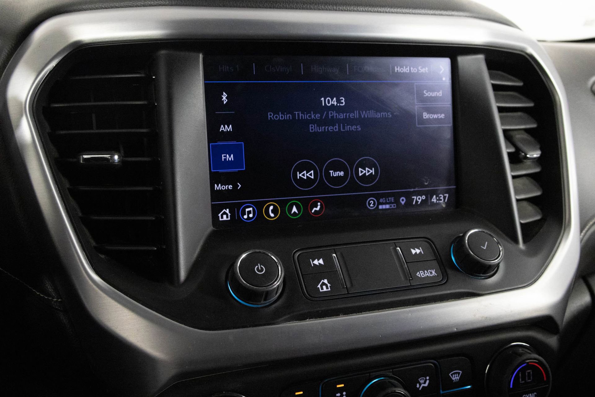 Certified 2023 GMC Acadia SLT image 22