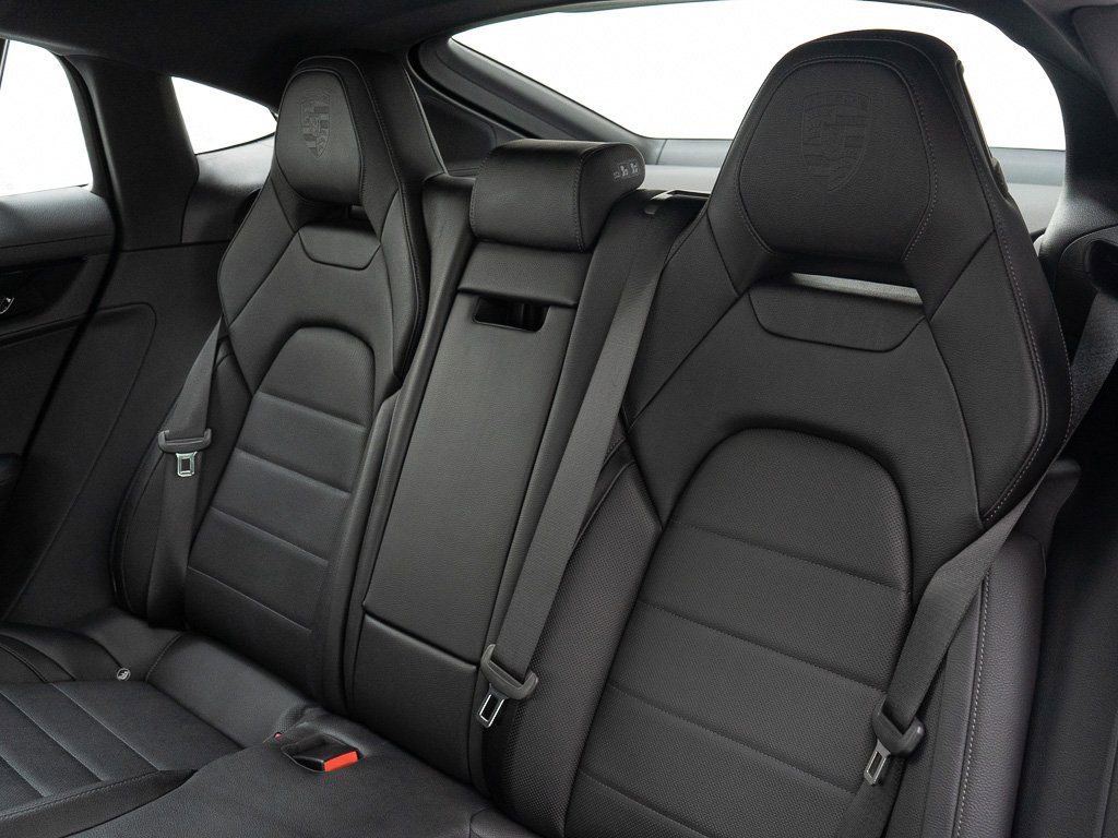 Used 2024 Porsche Panamera 4 image 25