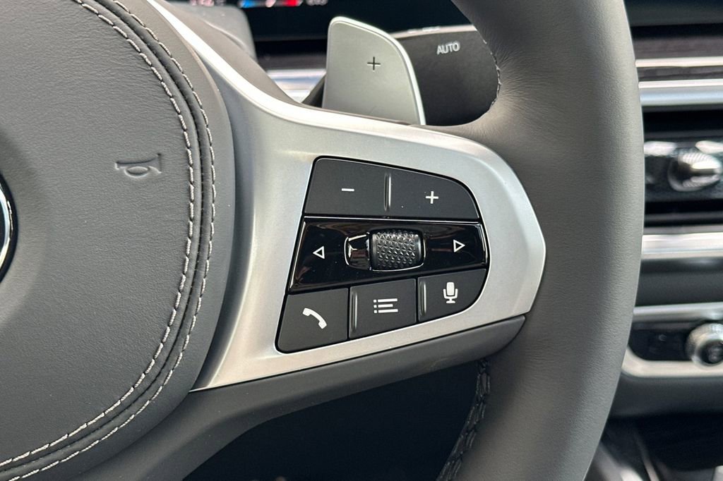New 2026 BMW X6 xDrive40i w/ Climate Comfort Package image 29