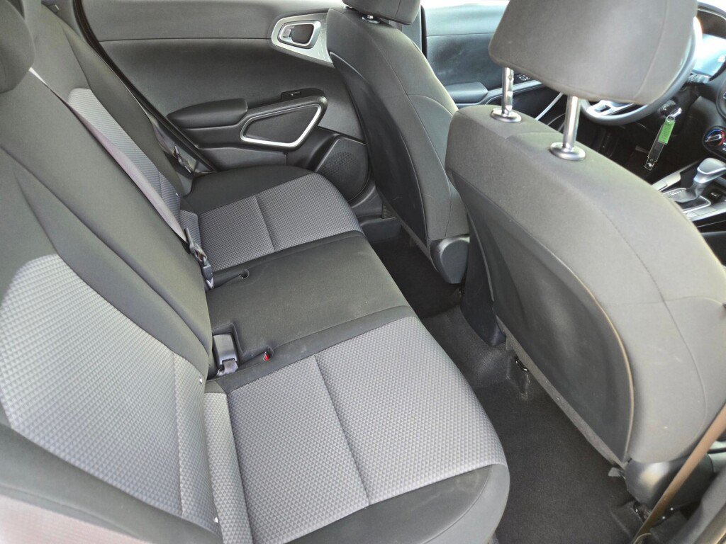 Used 2024 Kia Soul LX w/ Option Group 015 FWD image 19