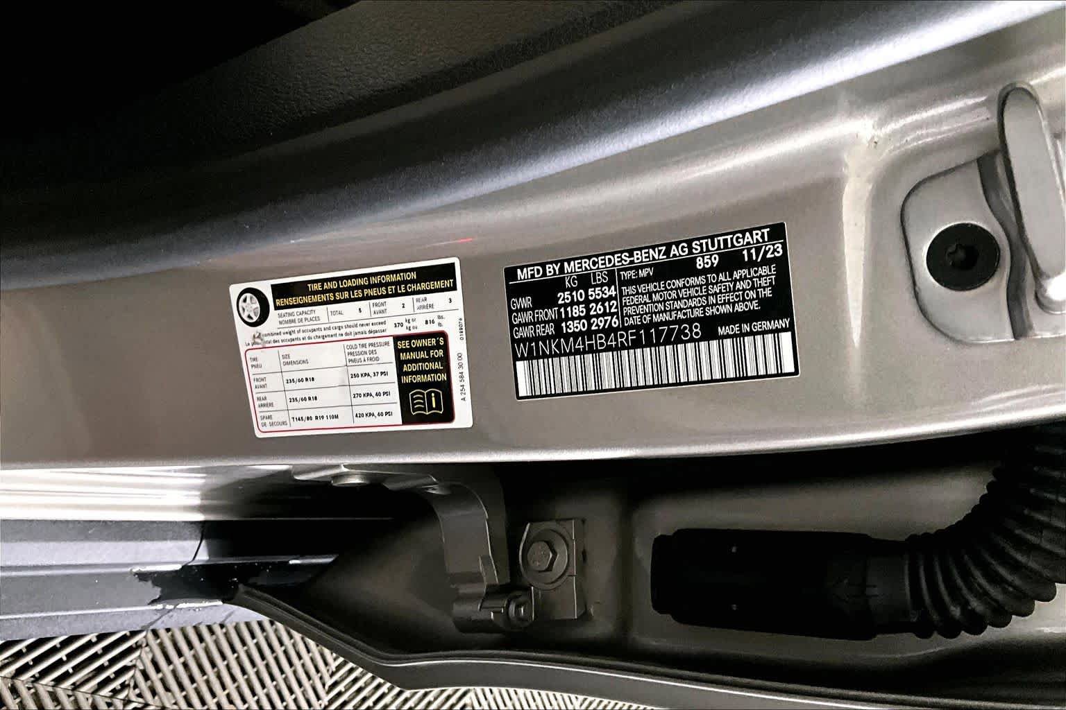 Used 2024 Mercedes-Benz GLC 300 4MATIC image 31
