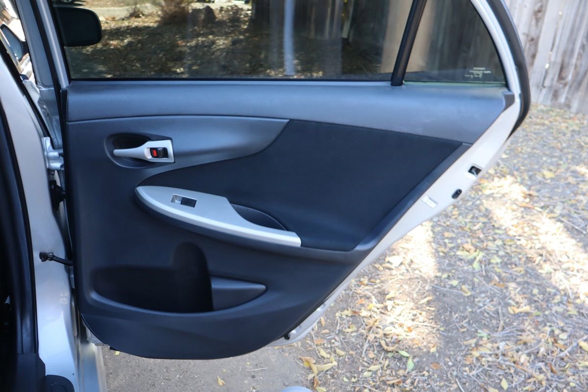 Used 2013 Toyota Corolla S w/ Premium Pkg image 24