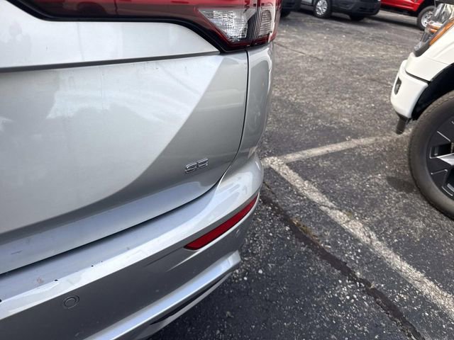 Used 2024 Mitsubishi Outlander SE image 7