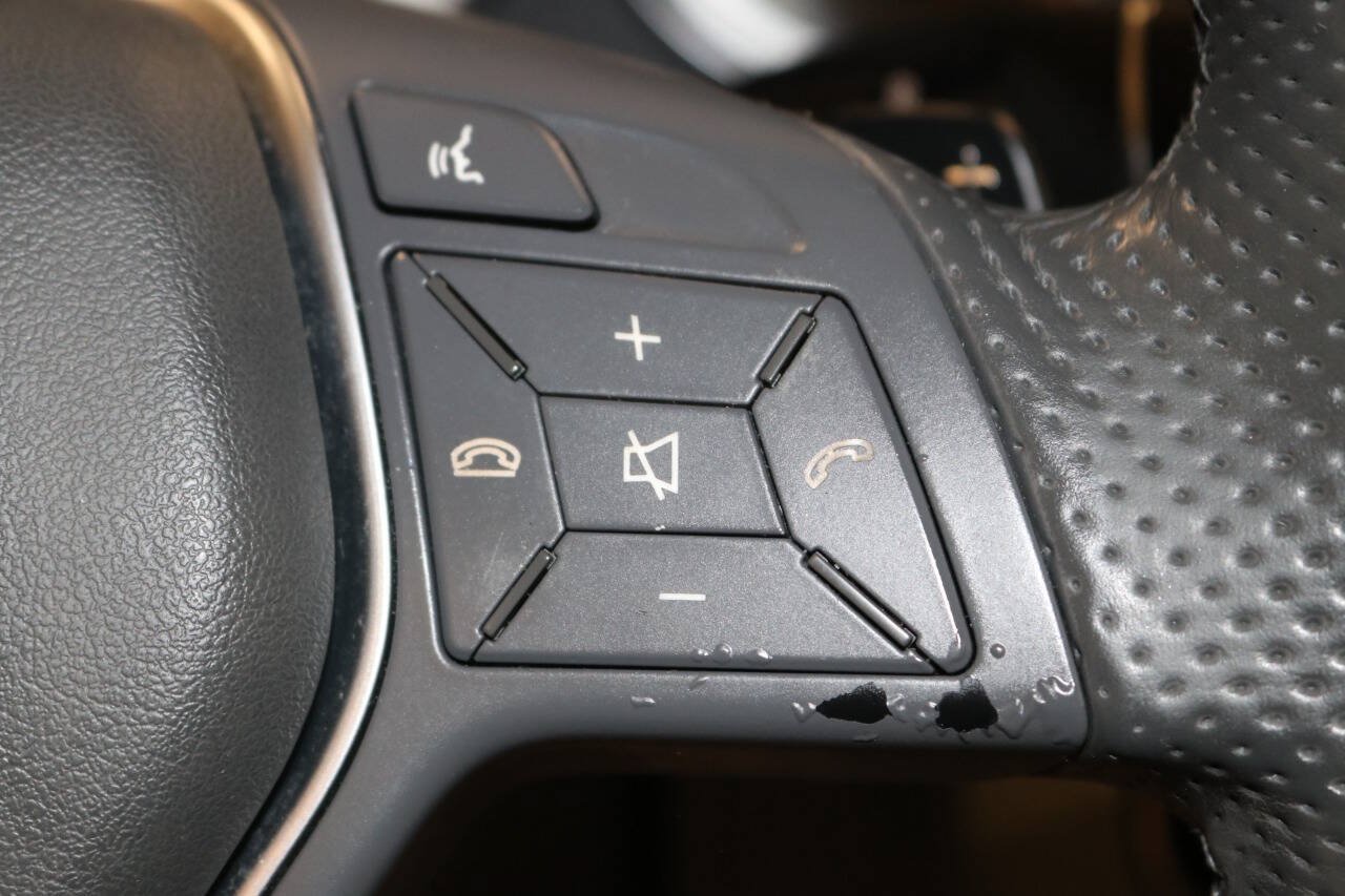Used 2015 Mercedes-Benz E 350 Sedan image 41