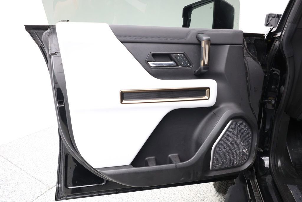 Used 2024 GMC Hummer EV 2X w/ LPO, Illumination Package image 7