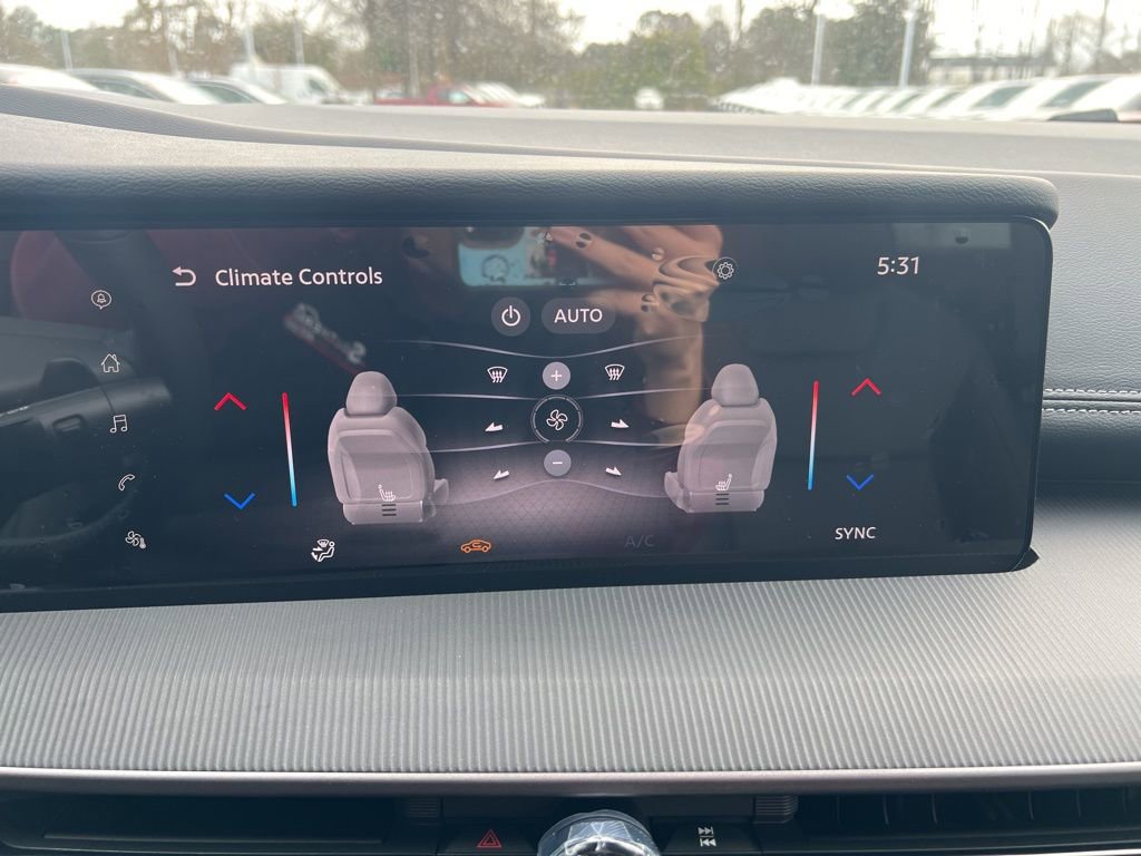 New 2025 Nissan Murano SV image 17