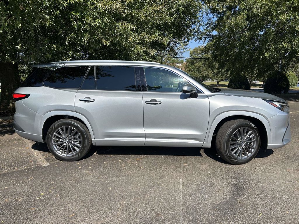 Used 2024 Lexus TX 350 FWD w/ Accessory Package (2T) image 2