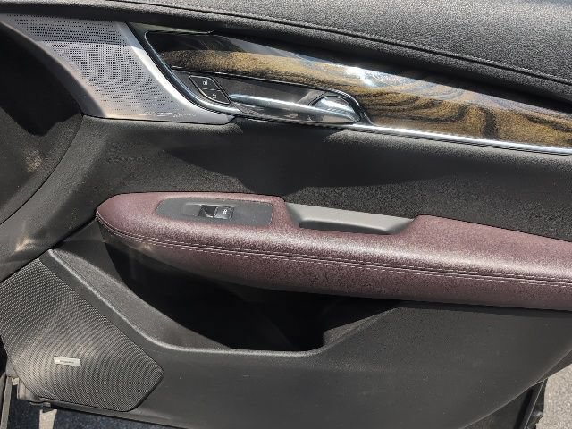 Used 2022 Cadillac XT6 Premium Luxury AWD/4WD image 11