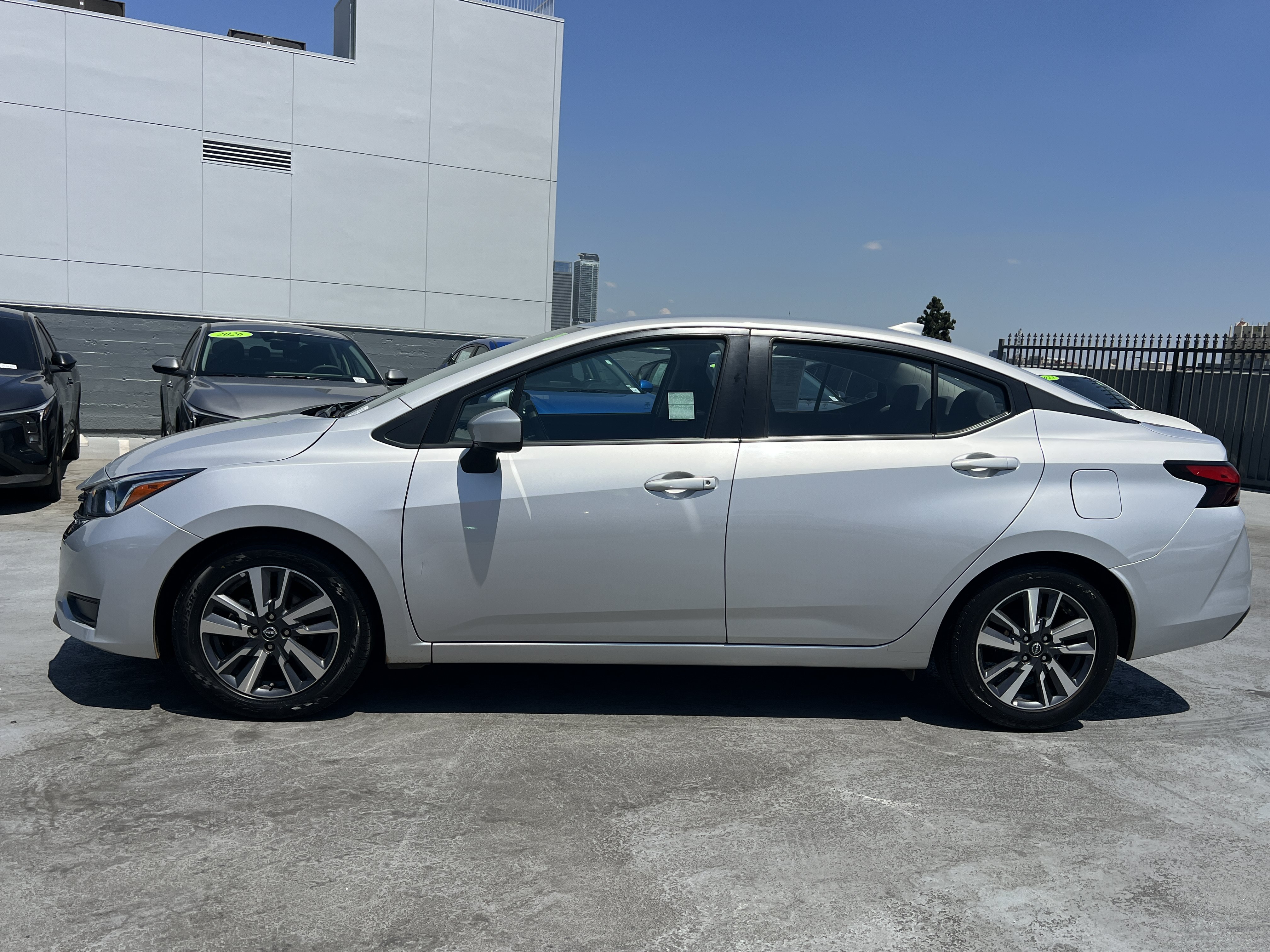 Used 2023 Nissan Versa SV FWD image 3