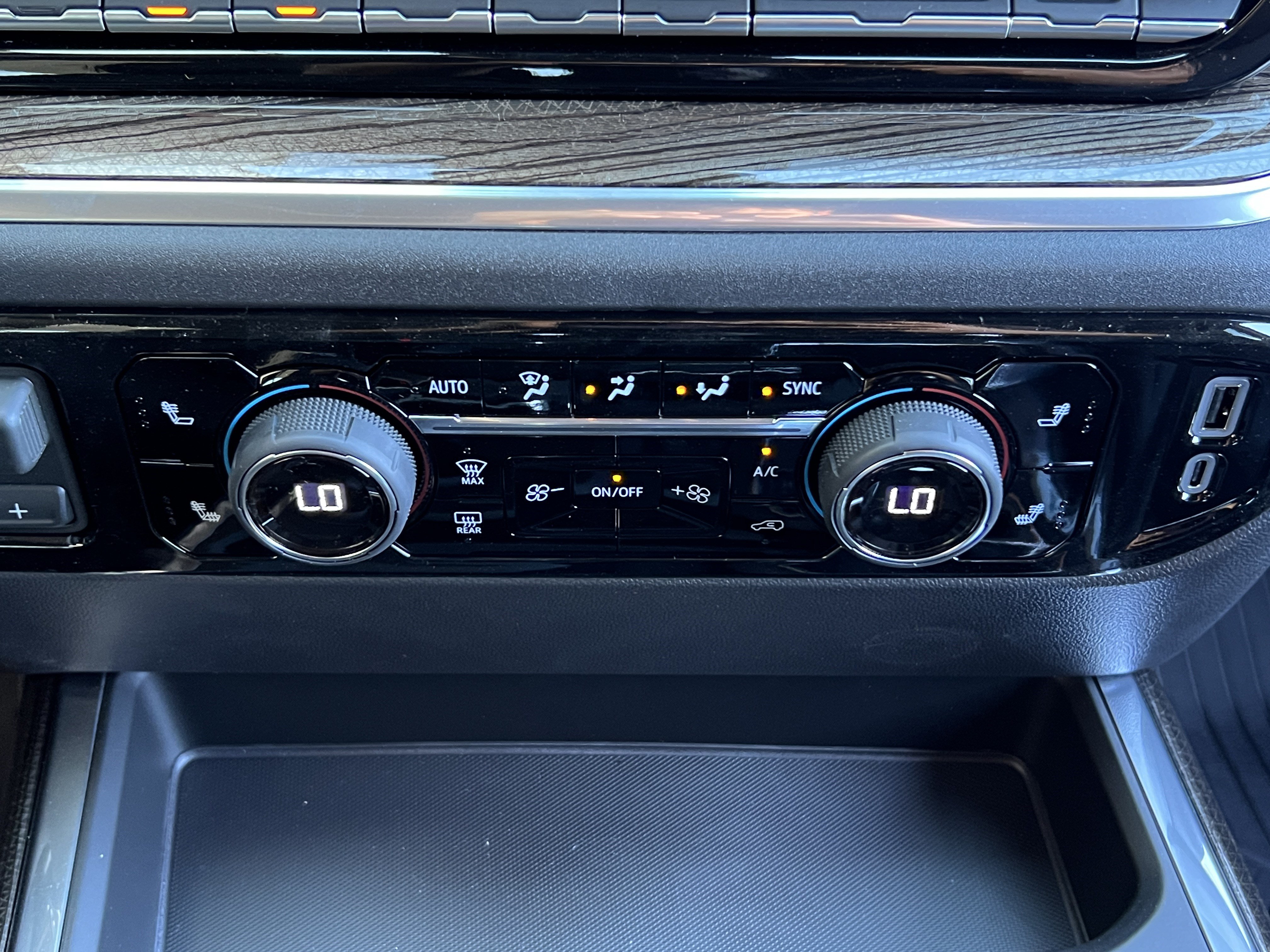 New 2026 Chevrolet Silverado 1500 LT Trail Boss w/ LT Trail Boss Premium Package AWD/4WD image 28
