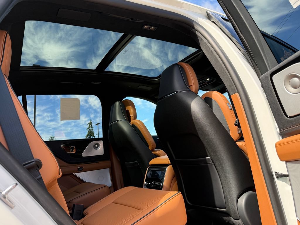 New 2026 Lincoln Aviator Black Label w/ Dynamic Handling Package AWD/4WD image 26