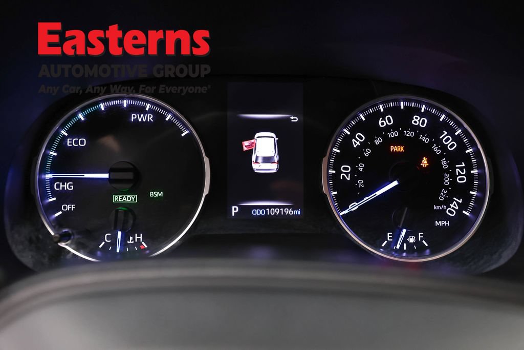 Used 2021 Toyota RAV4 XLE AWD/4WD image 18