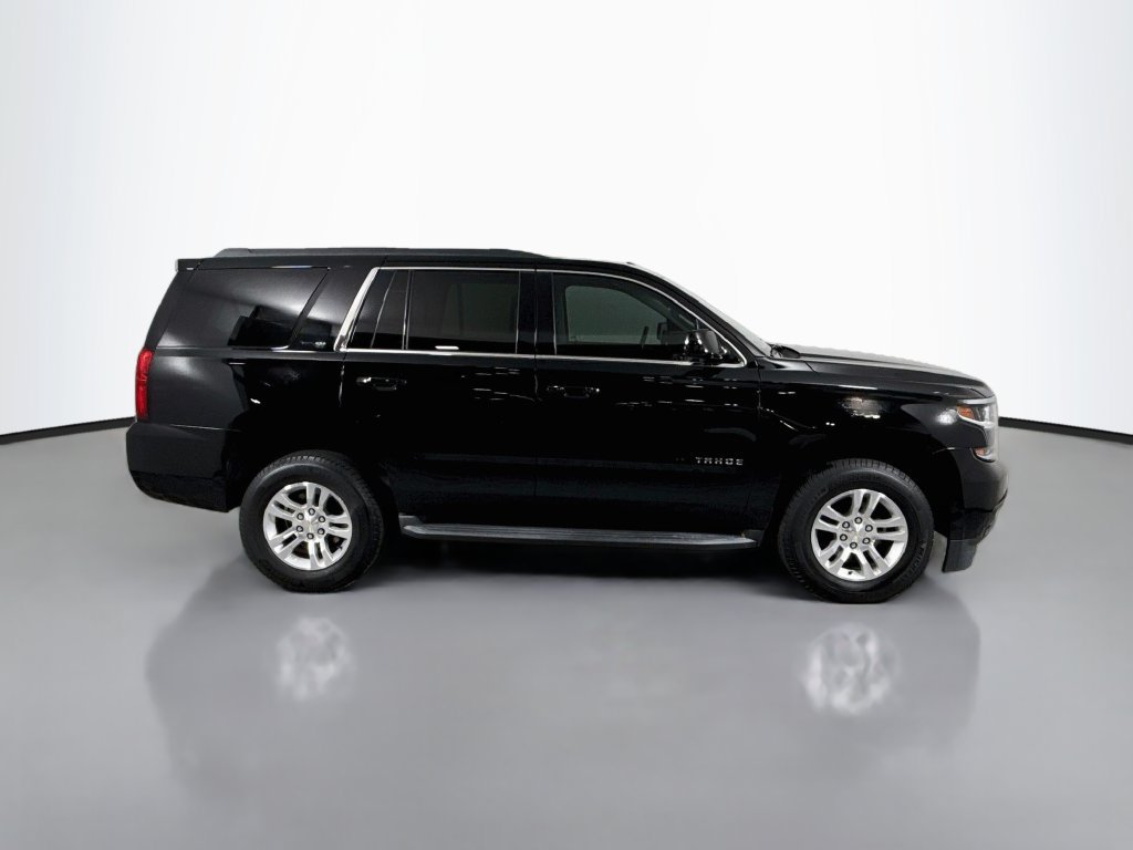 Used 2020 Chevrolet Tahoe LT w/ Luxury Package RWD image 4
