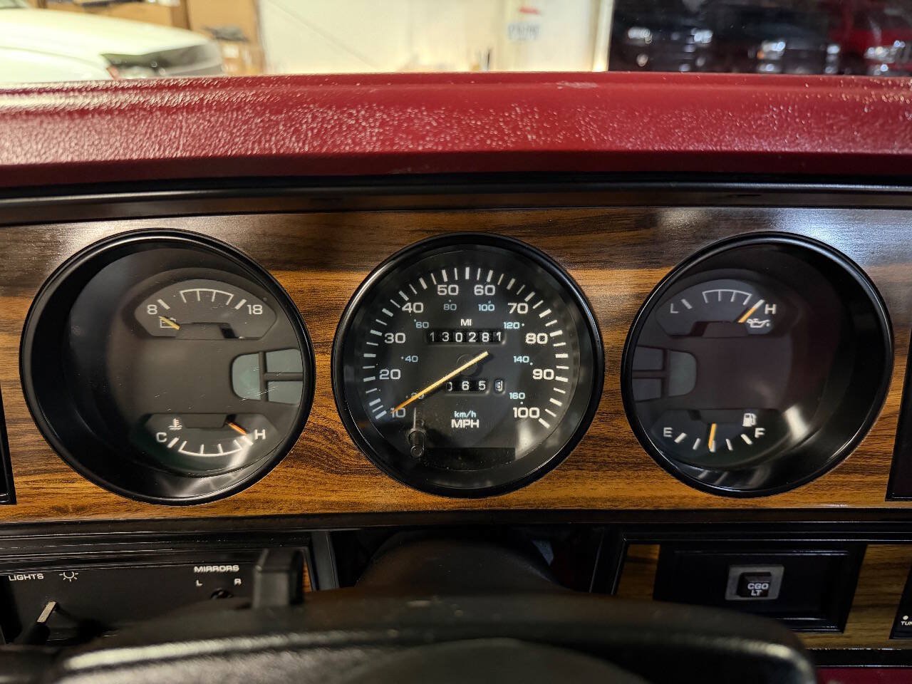 Used 1992 Dodge D/W Truck 250 AWD/4WD image 11
