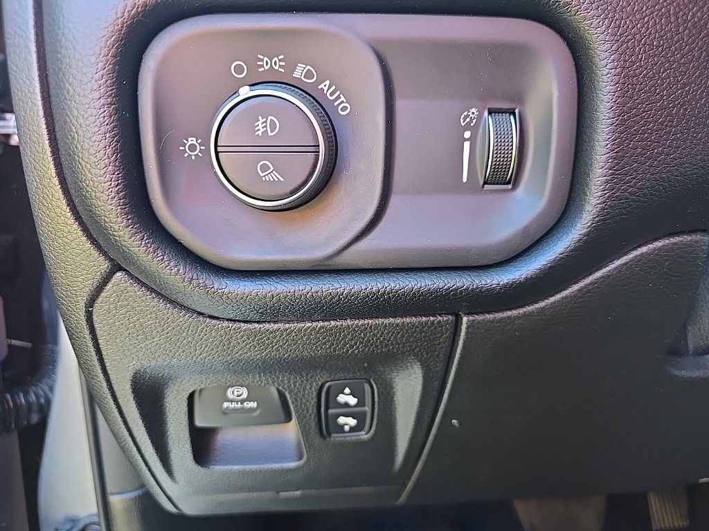 Used 2022 RAM 1500 Big Horn image 13