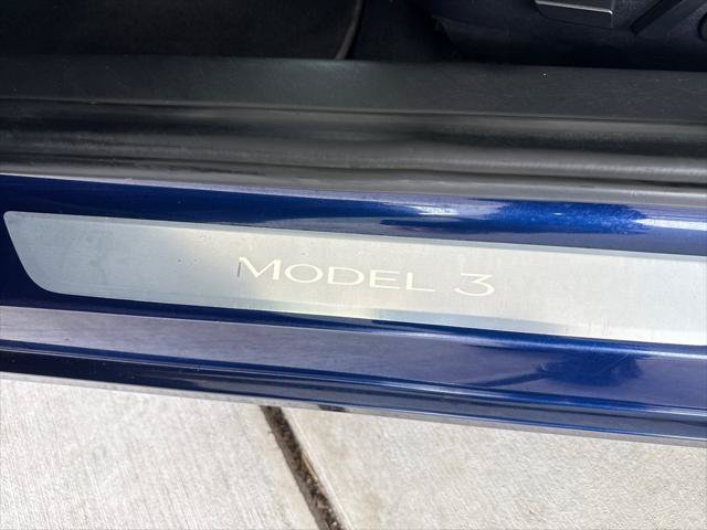 Used 2018 Tesla Model 3 Long Range AWD/4WD image 14