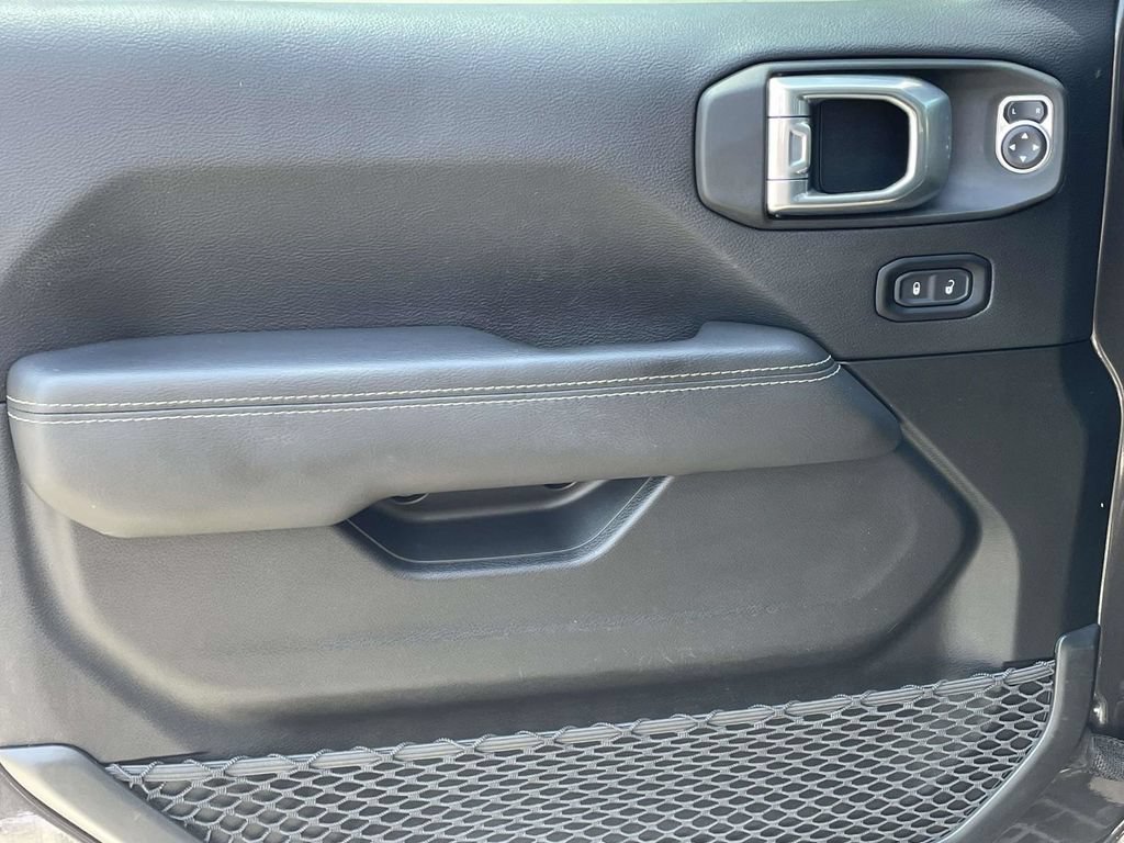 Used 2021 Jeep Wrangler Unlimited Sahara AWD/4WD image 23