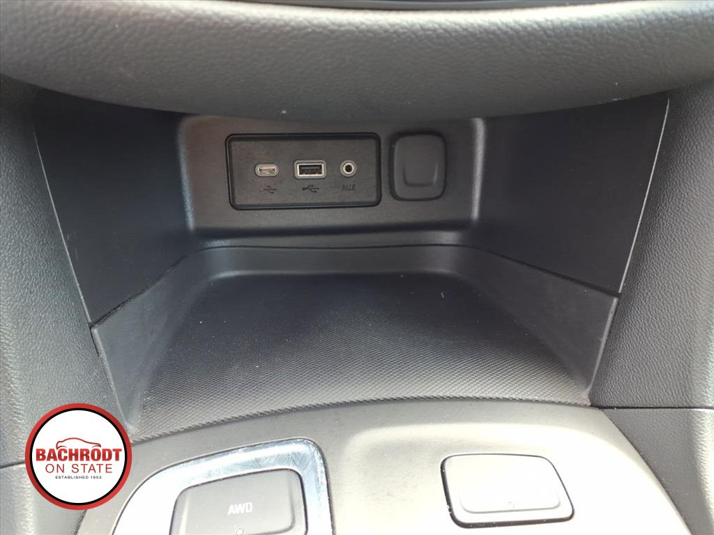 Used 2023 Chevrolet Equinox LT AWD/4WD image 12