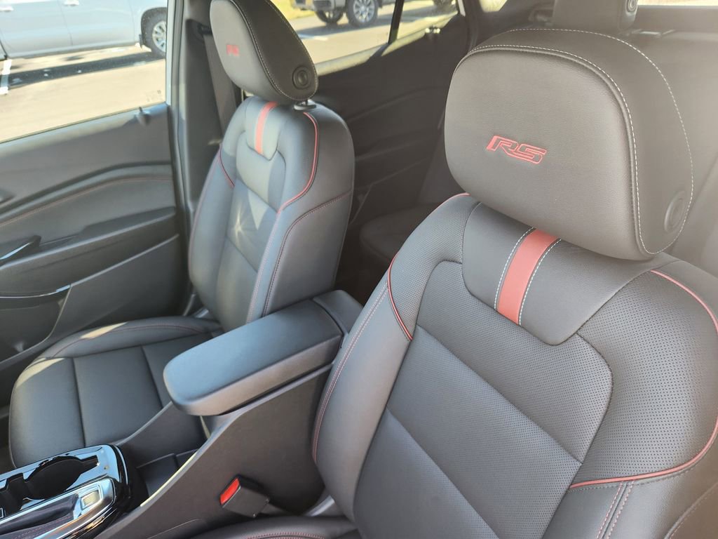 New 2026 Chevrolet Trax RS w/ Sunroof Package image 11