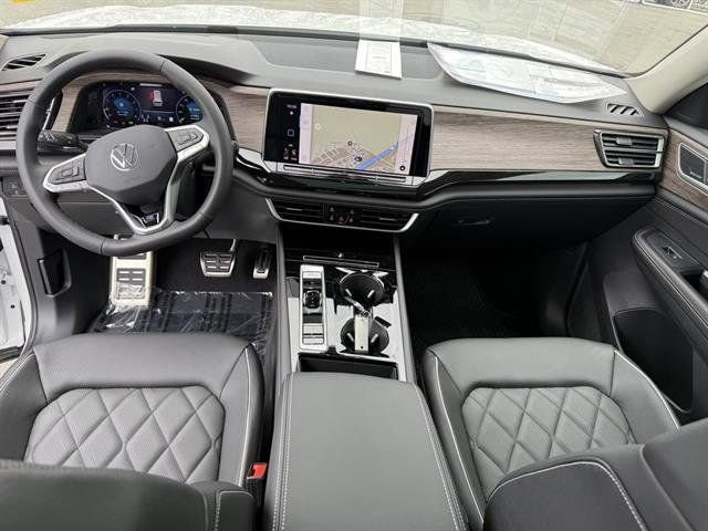 New 2025 Volkswagen Atlas SEL Premium R-Line image 15
