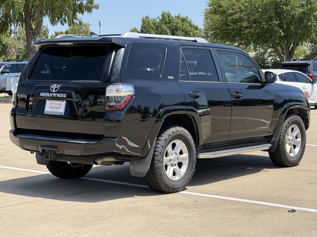 Used 2017 Toyota 4Runner SR5 RWD image 4