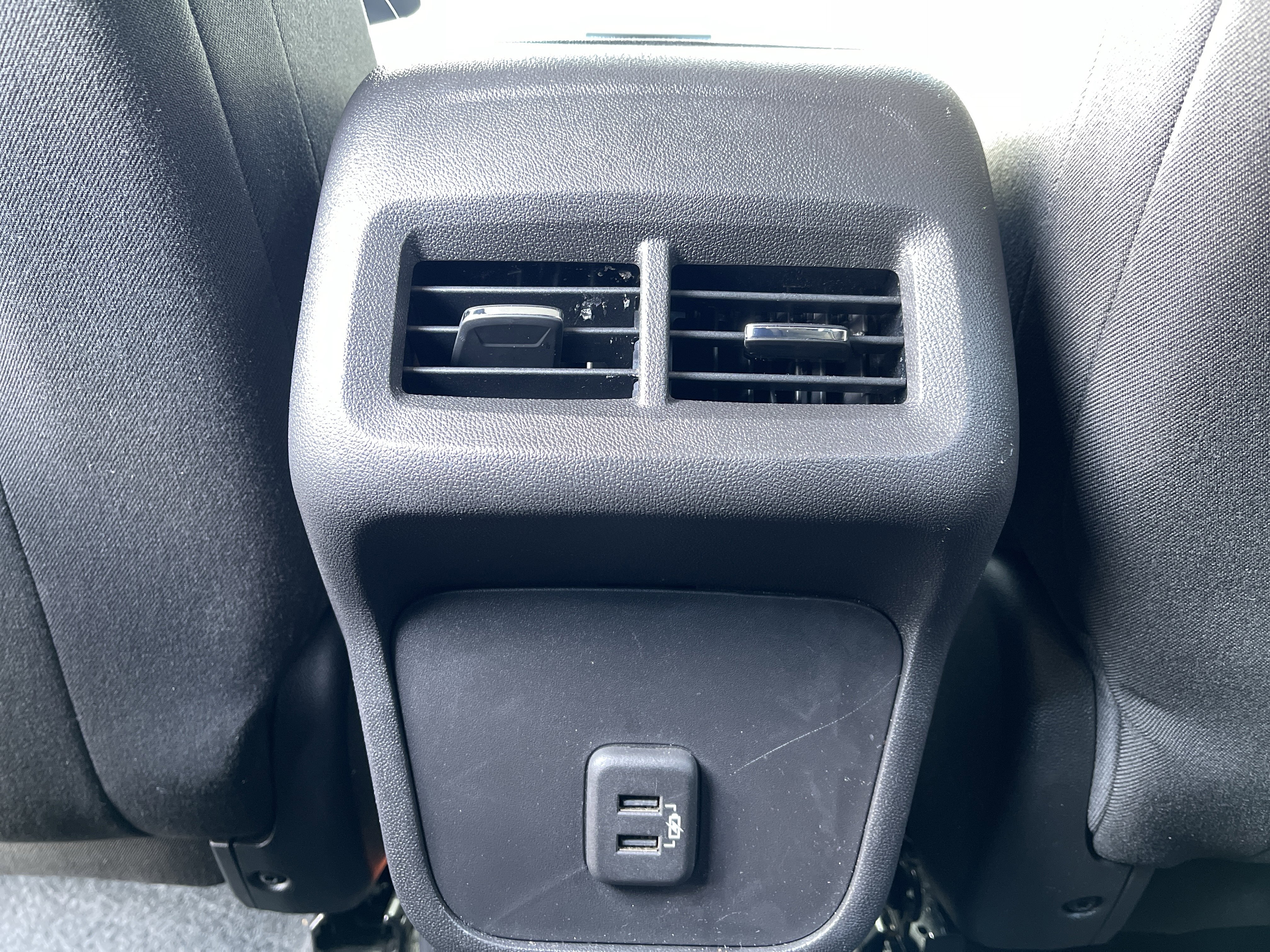 Used 2024 Chevrolet Equinox LT image 39