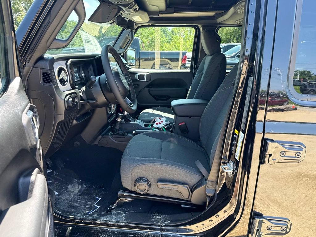 New 2026 Jeep Wrangler Unlimited Sport AWD/4WD image 16