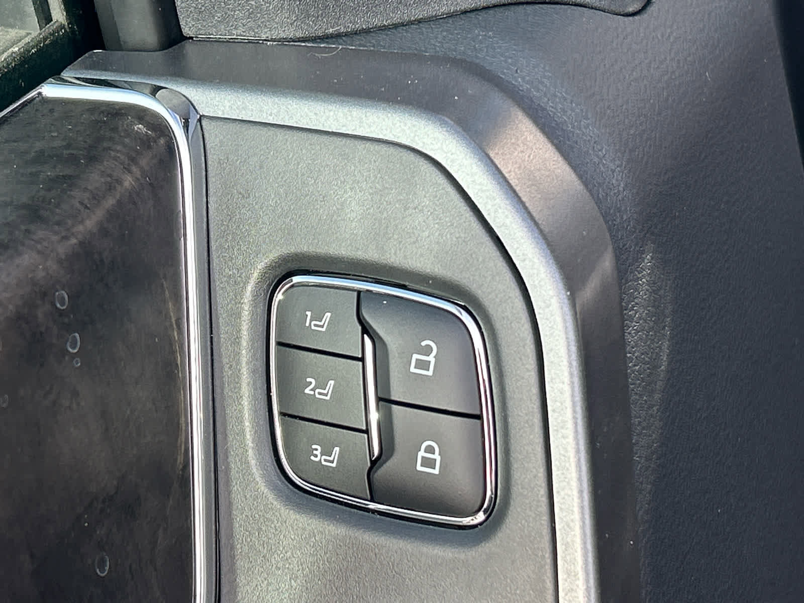 New 2026 Ford F250 Lariat w/ Black Appearance Package image 24