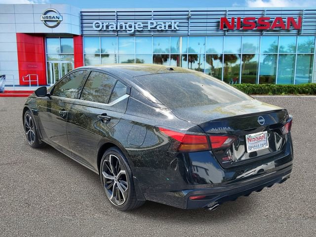 Used 2024 Nissan Altima 2.5 SR image 3